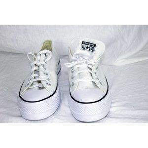 Women's Chuck Taylor All Star Lift Platform Sneaker size 10